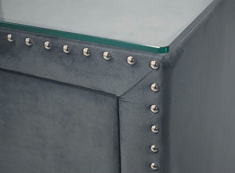 Crown Mark Furniture Lucinda 6 Drawer Dresser in Gray