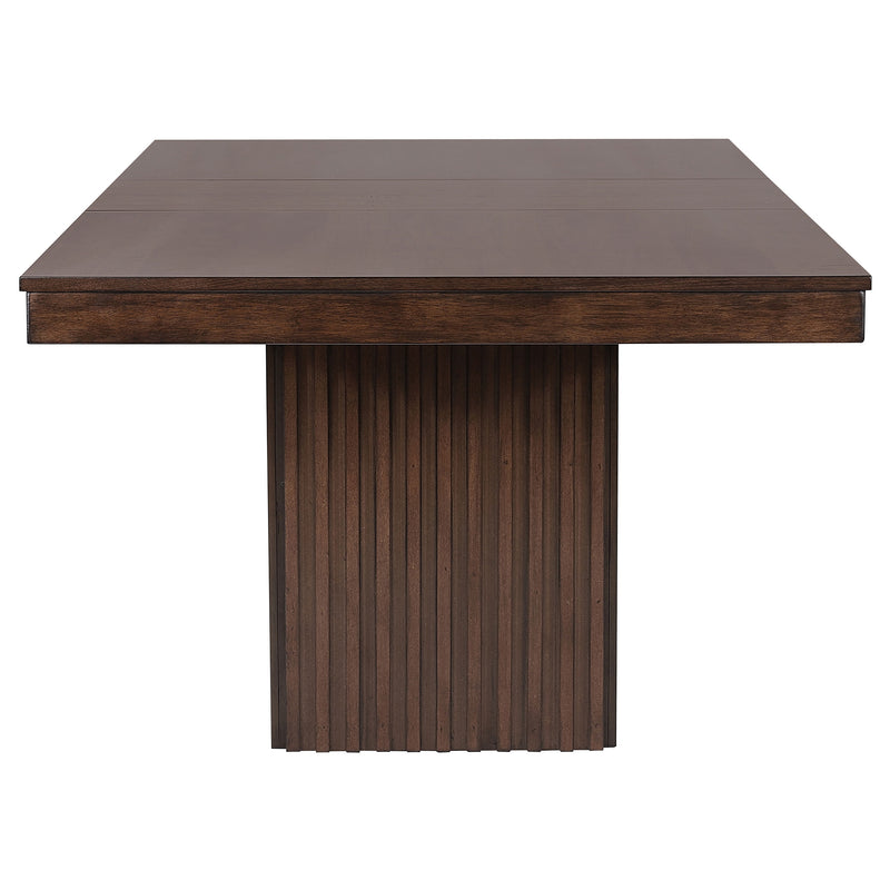 Briarwood Dining Table