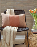Dovinton Pillow