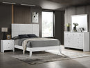 Denker Queen Rail White