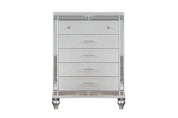 Hothan Chest in Silver
