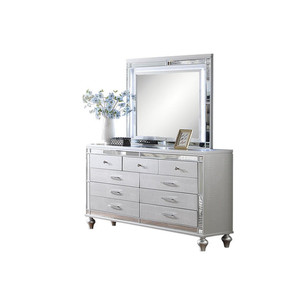 Hothan Mirror in Silver