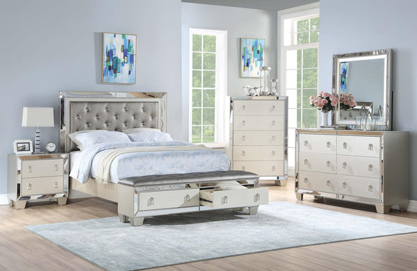 Mcraft Ca. King Bed W/Storage Bench/Silver in Silver