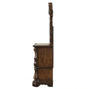 Leovanni Dresser