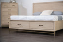 Sandnes E.King & Queen Bed